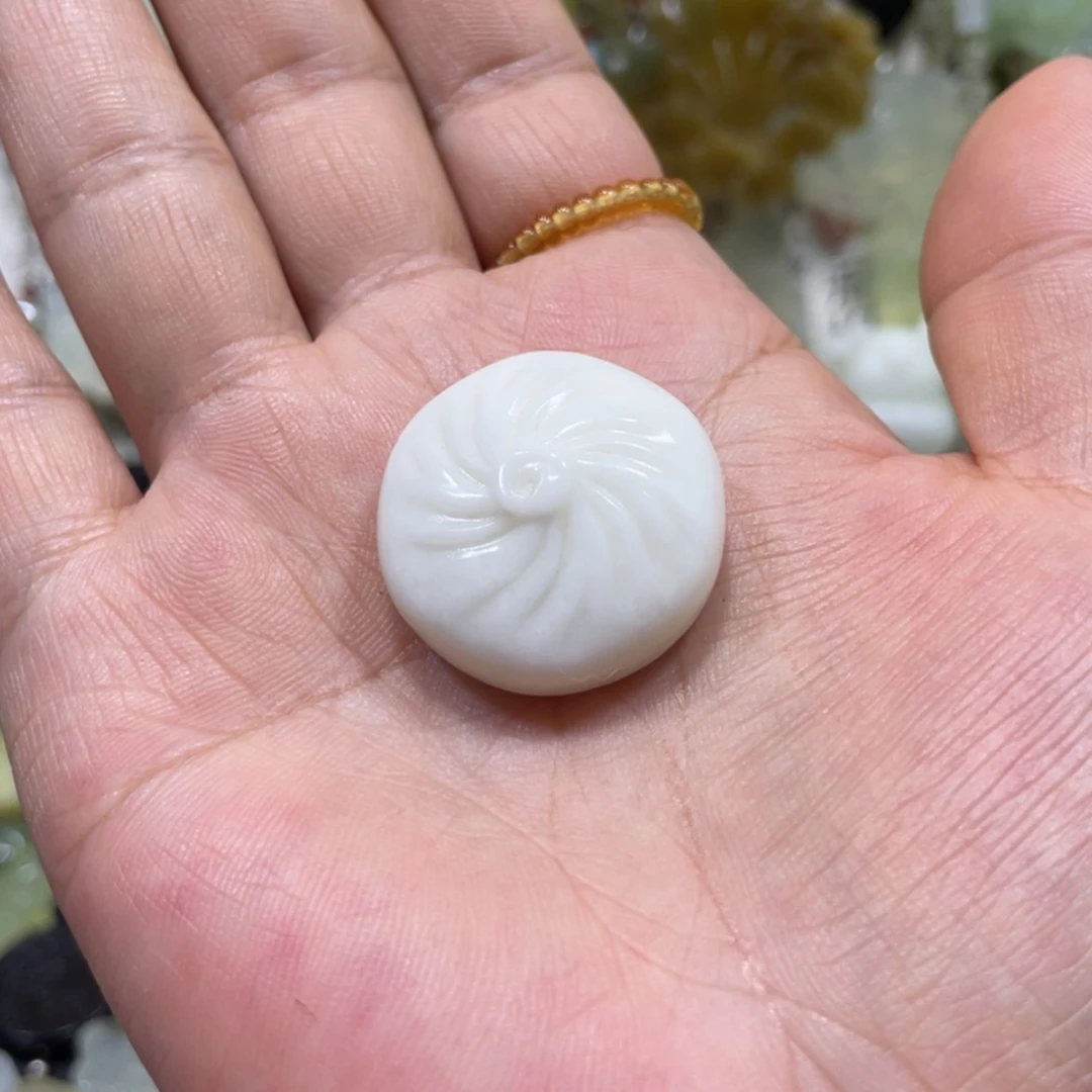 【闪购商品】蛇纹石玉颈饰未镶嵌124