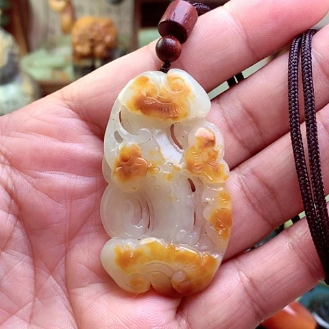 和田玉颈饰未镶嵌