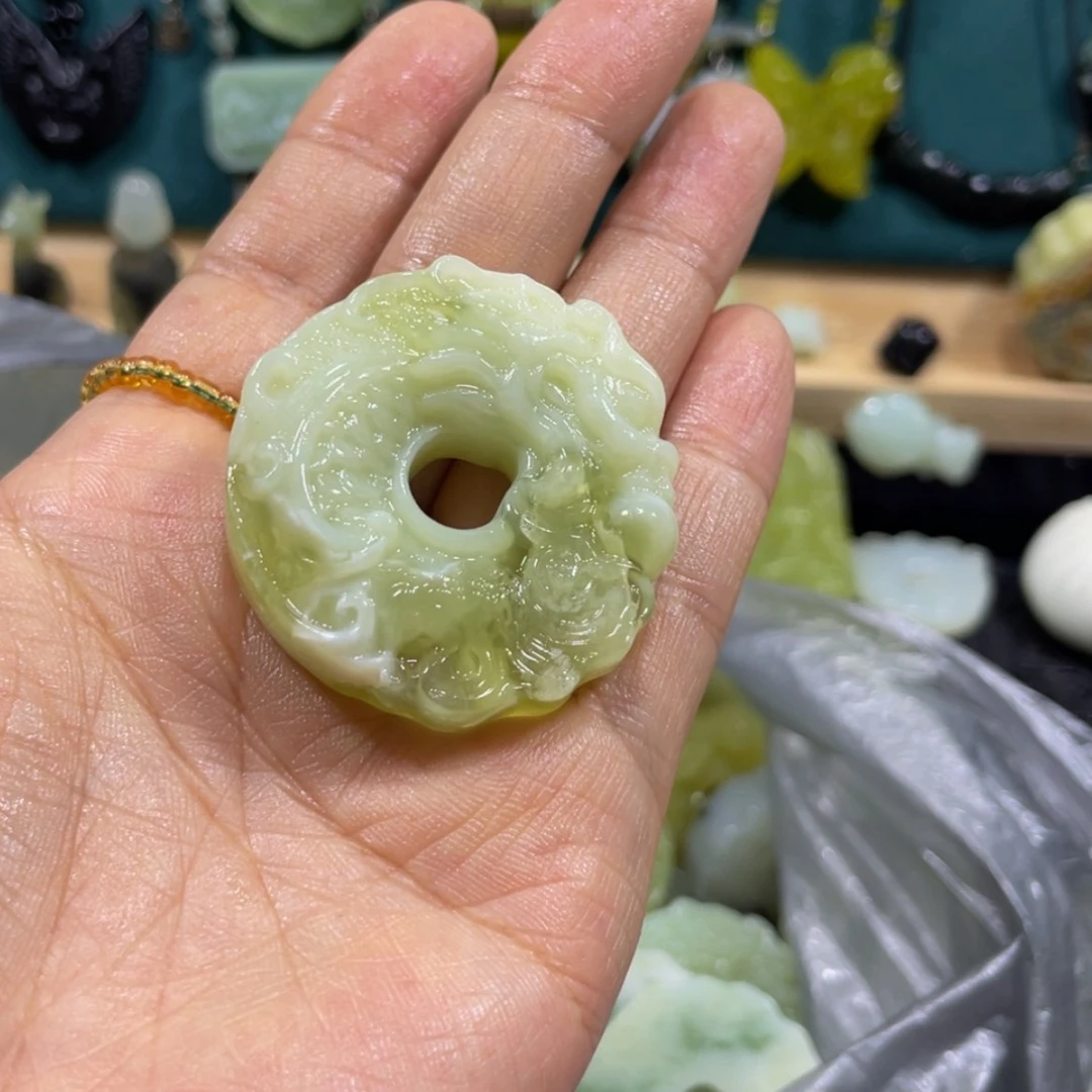 【闪购商品】蛇纹石玉颈饰未镶嵌62