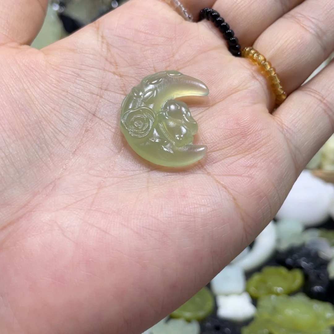 【闪购商品】蛇纹石玉颈饰未镶嵌40吊坠
