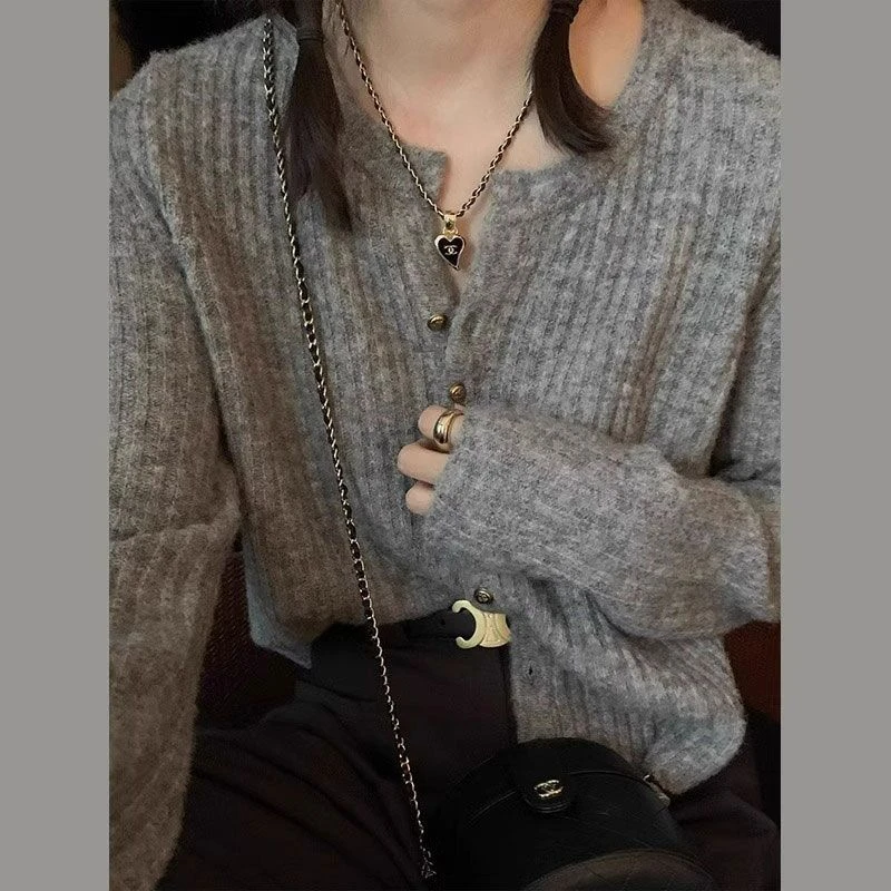 慵懒风软糯灰色毛衣外套女春秋季2025新款针织衫开衫长袖打底上衣