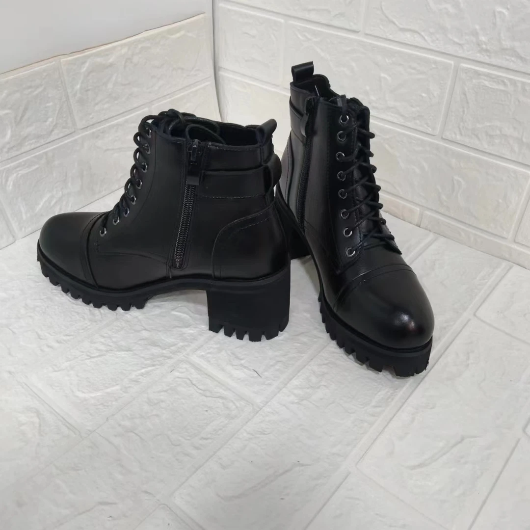 肥仔推荐 319-12 黑色新款秋冬百搭低帮粗跟马丁靴英伦风女士短靴