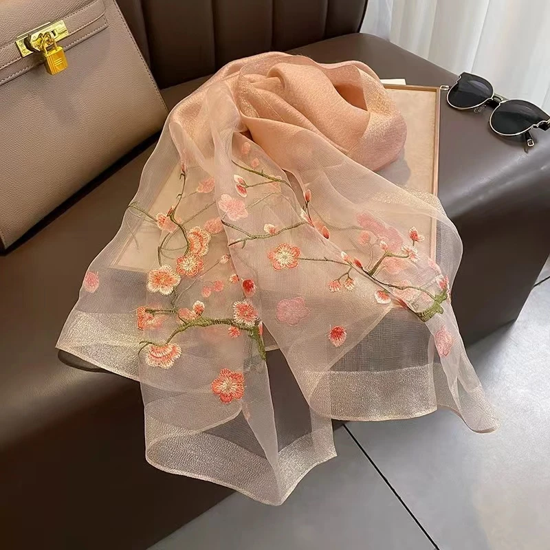 中国风桃花手工刺绣桑蚕丝羊毛围巾女高档丝巾保暖披肩长款纱巾