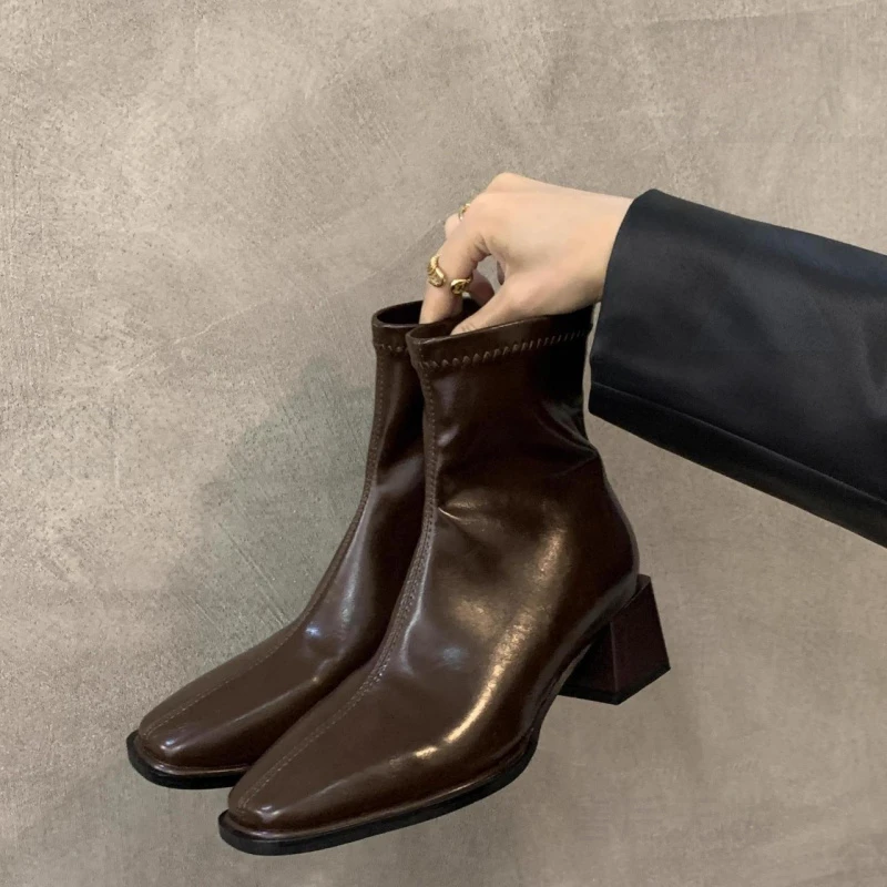 法式短靴女弹力瘦瘦靴切尔西2024秋冬季新款马丁靴高跟小单靴