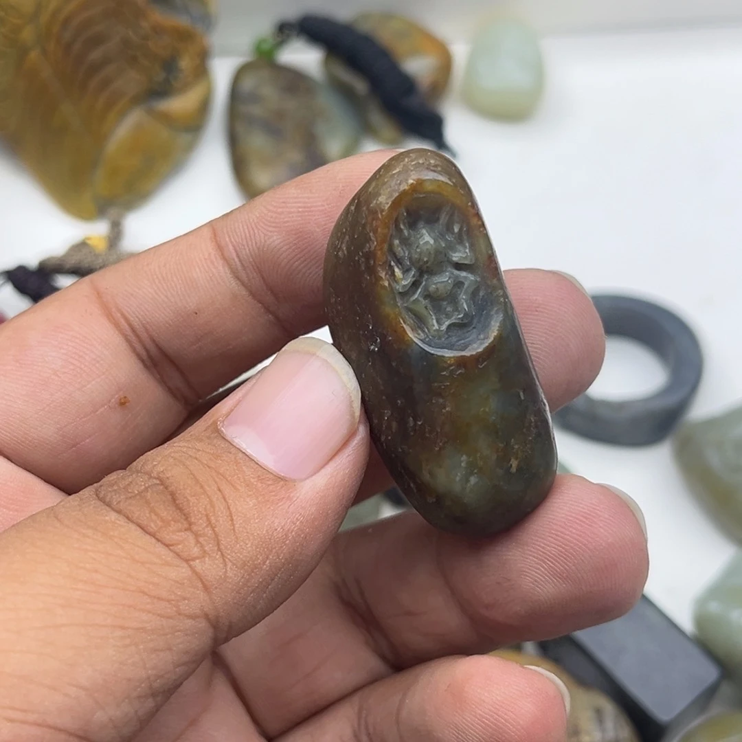 和田玉挂件未镶嵌