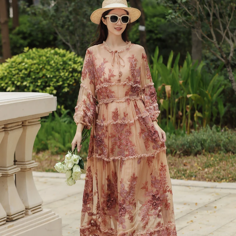 真丝连衣裙桑蚕丝刺绣轻奢高档大气上档次宽松漂亮气质长裙