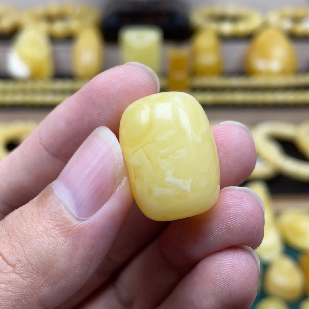 琥珀裸石未镶嵌琥珀蜜蜡