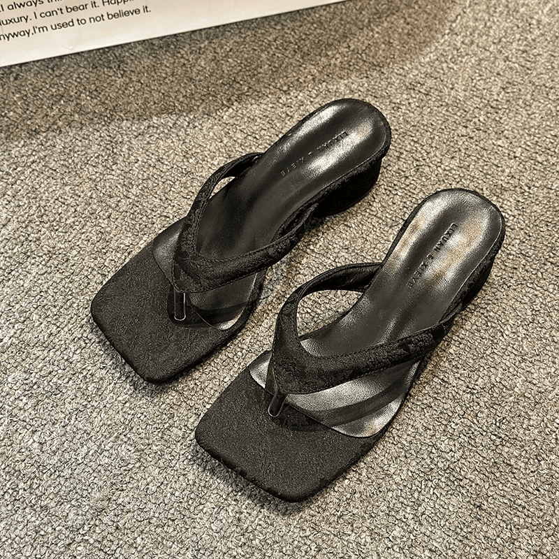 2024夏季新款凉拖鞋休闲外穿女士夹脚拖鞋法式小高跟凉鞋人字拖女