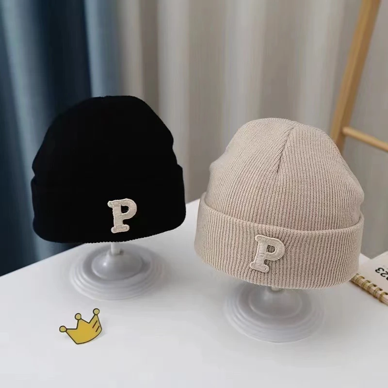 ins韩系字母P婴儿毛线帽秋冬款保暖套头帽男女宝宝针织护耳帽冷帽