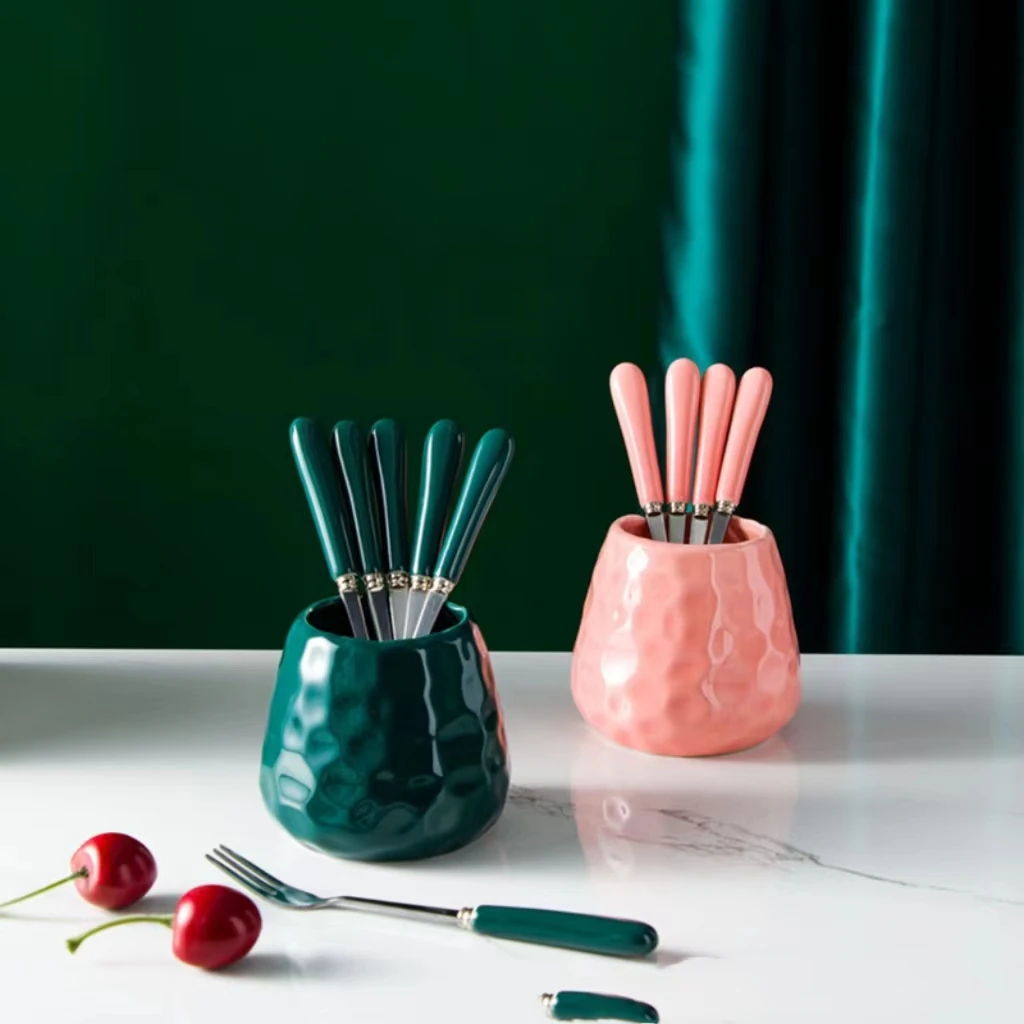 水果小叉子套装陶瓷不锈钢家用儿童网红爆款餐具轻奢可爱创意勺子