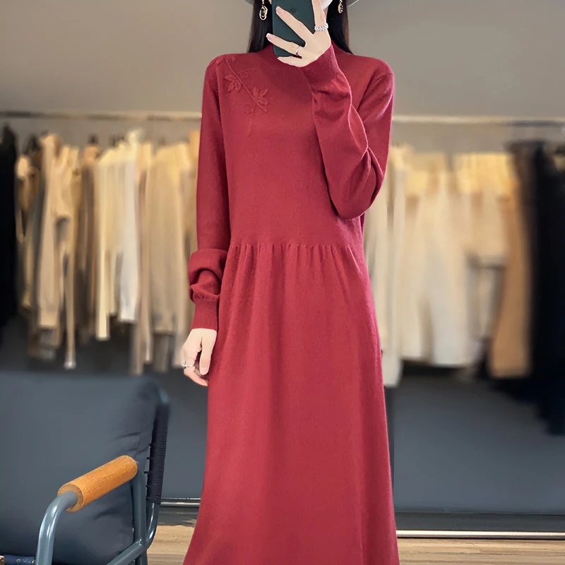 新中式针织连衣裙气质优雅中长收腰刺绣羊毛长裙半高领过膝打底裙