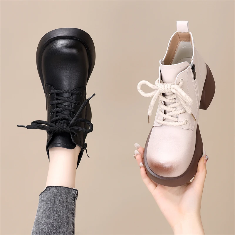 厚底马丁靴女款2024冬季新款白色配裙单鞋小个子增高显瘦配裙短靴