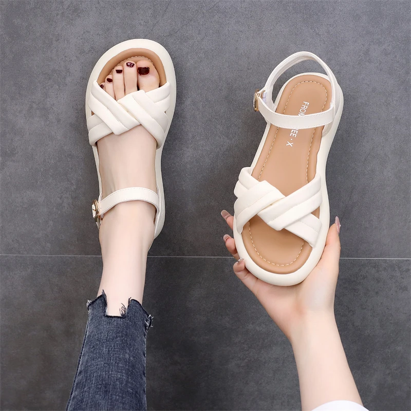 平底凉鞋女夏款仙女风2025新款法式配裙一字扣罗马沙滩鞋41大码42