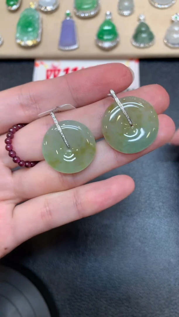 【闪购商品】翡翠颈饰18K金镶嵌平安扣【无服务费】【多样性发其一】