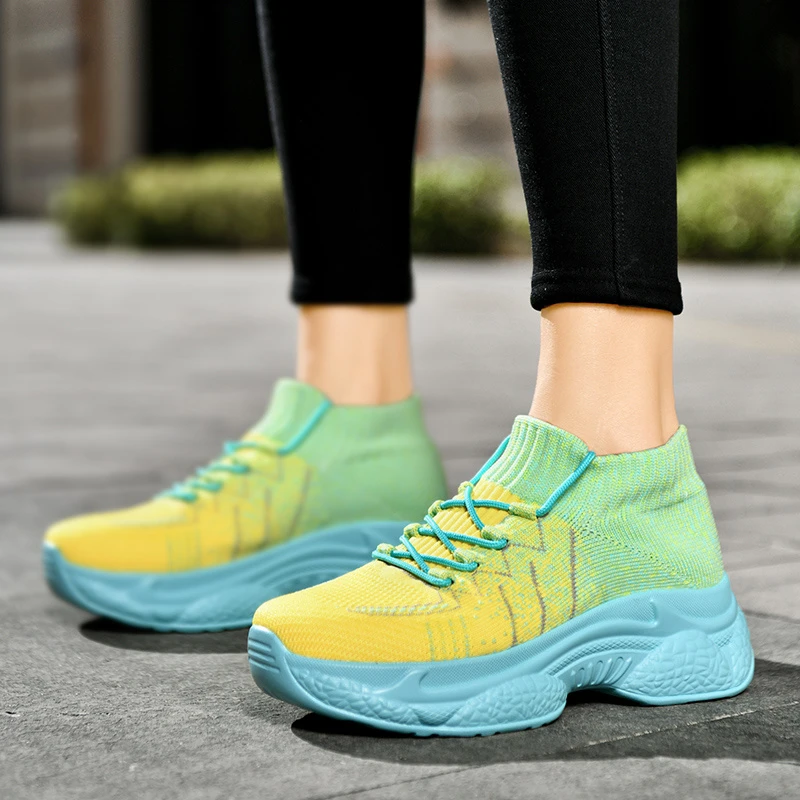 女子沙滩鞋休闲网面、学生透气男鞋潮流运动情侣夏季跑步鞋时尚