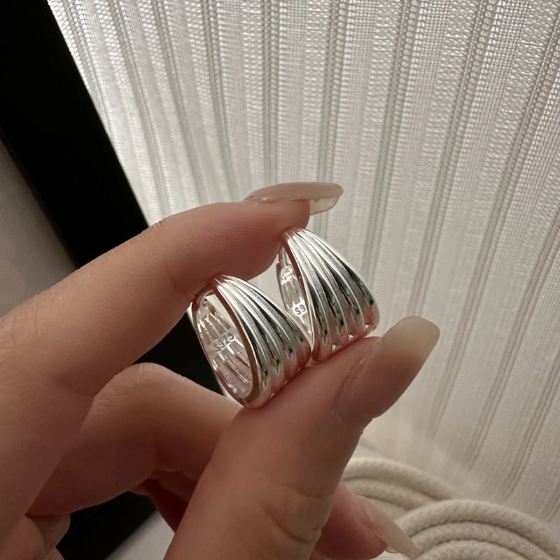 宜品嫣然 925银耳饰 纯银耳环女素款银色简约线条设计感气质妈妈