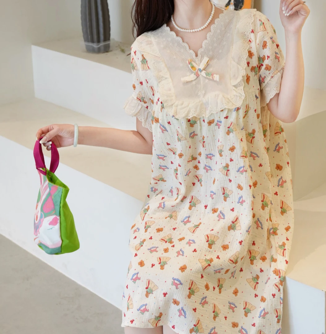 V领短袖裙/纯棉蕾丝碎花宽松ins甜美夏季裙ol辣妹穿搭宽松连衣裙