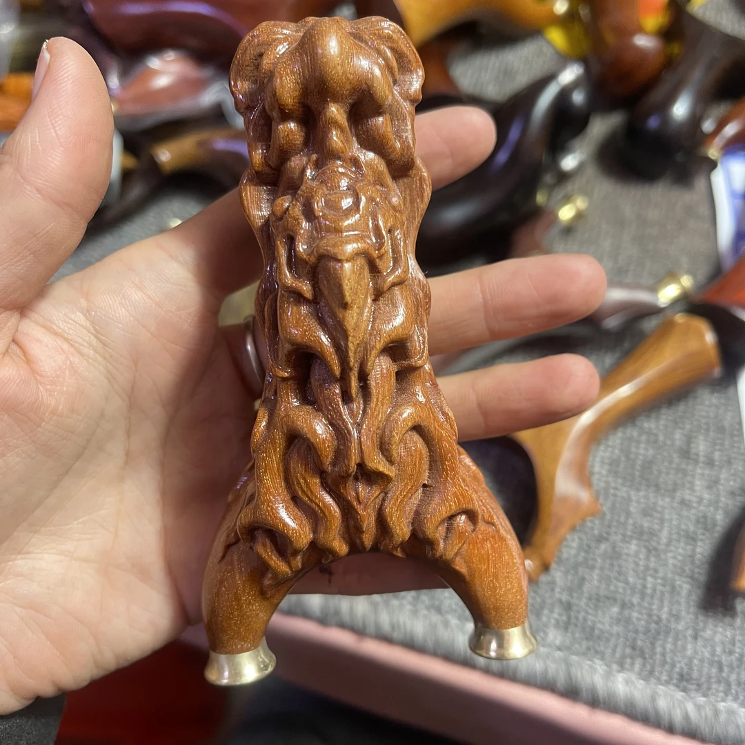 金星紫檀快压雕刻龙