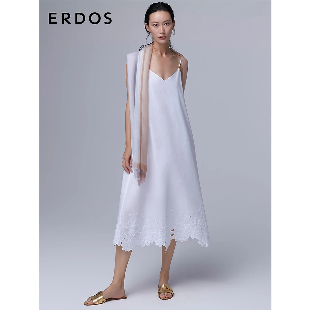 ERDOS 夏简约A字V领吊带连衣裙女清凉度假英式花卉镂空刺绣
