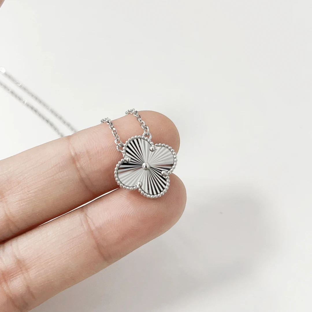 pt950四叶草项链套链铂金轻奢时尚坠链白色双面经典镭射送礼