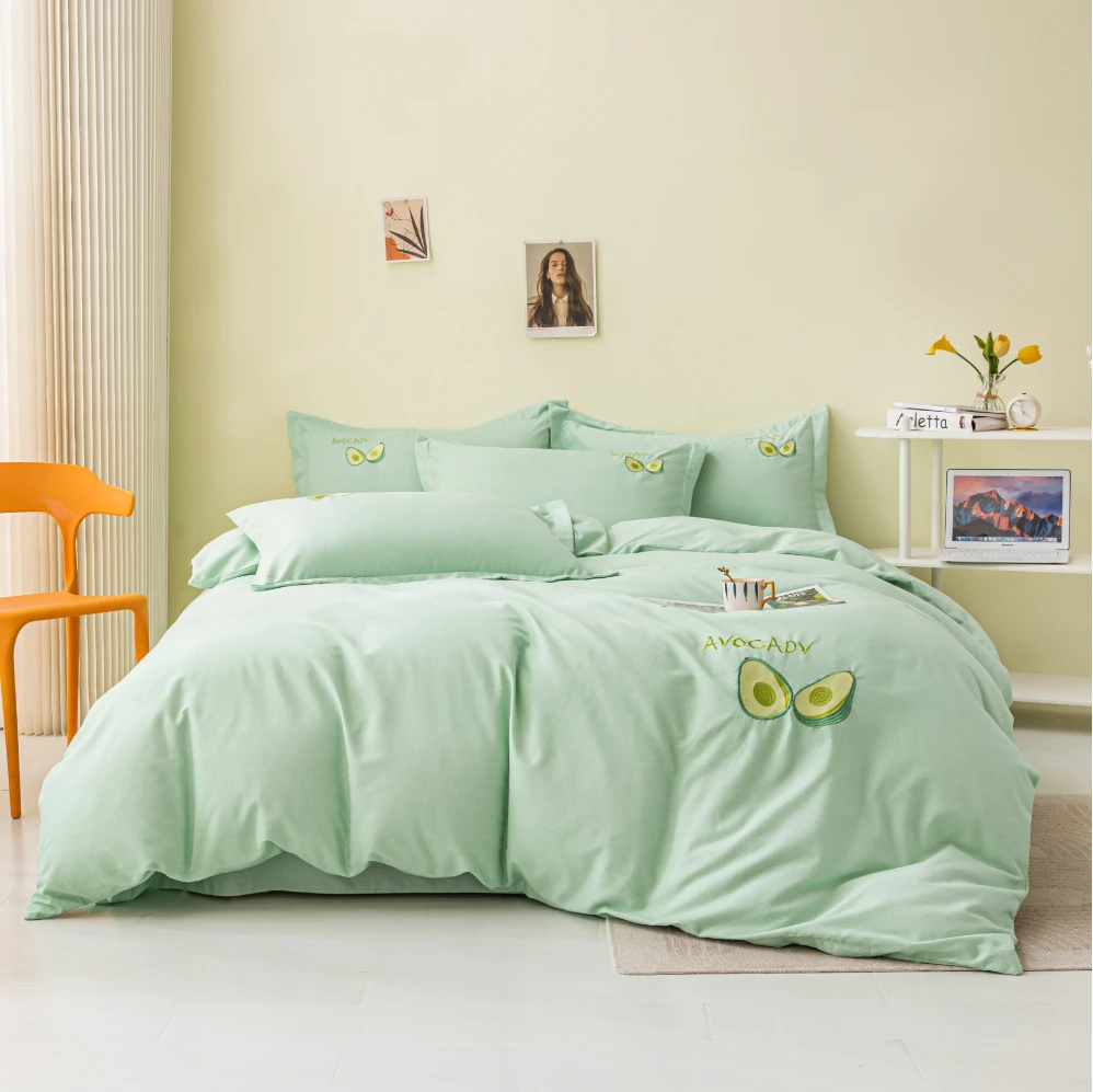 刺绣剪标款120支纯 棉加厚四件套牛油果