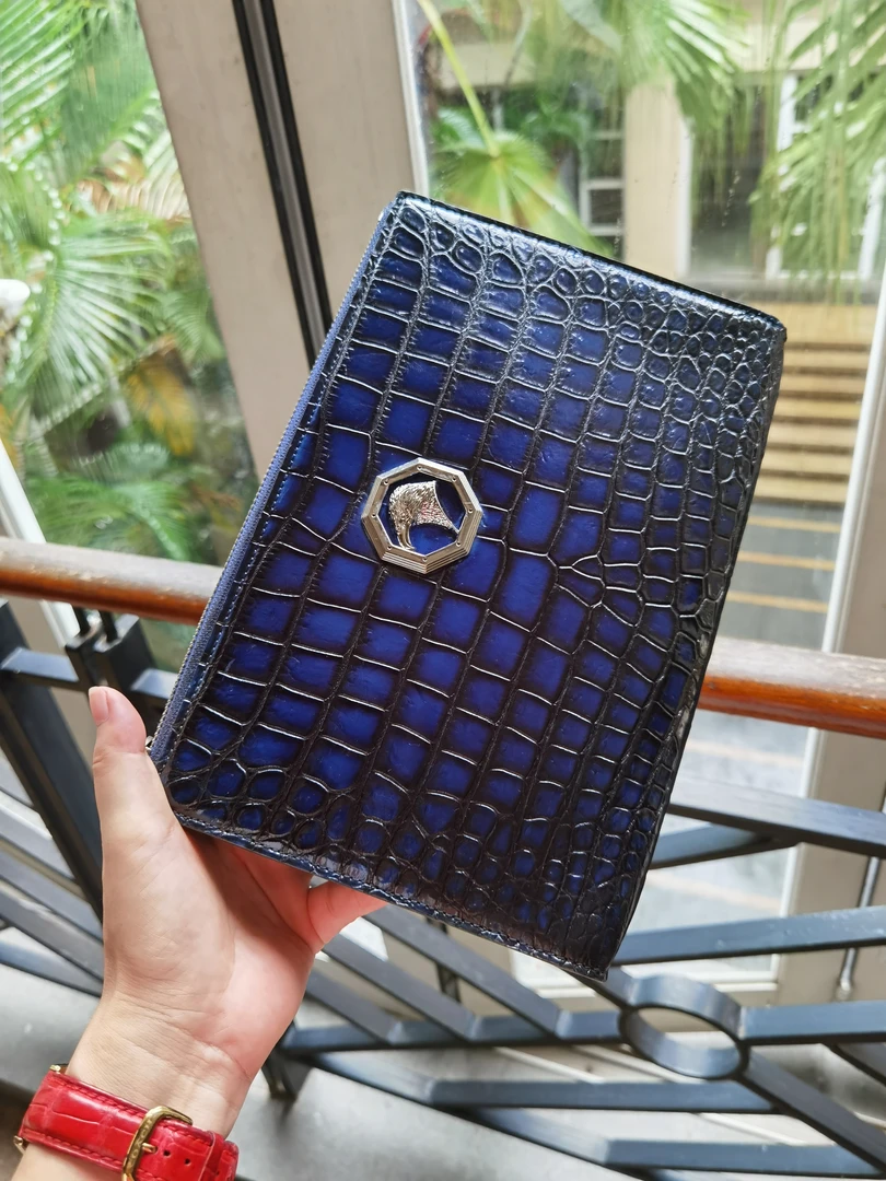 尼罗鳄鳄鱼腹皮手工擦蓝色手拿包 高端男士大夹包 经典鹰款信封包