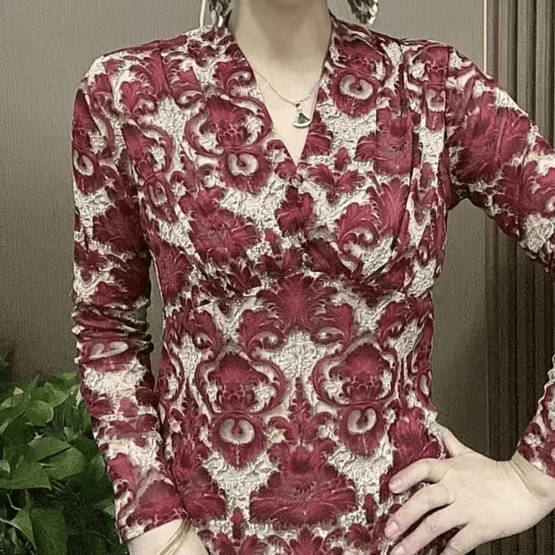 翊秋季新款时尚V领印花复古风长袖洋气减龄妈妈装气质百搭打底衫