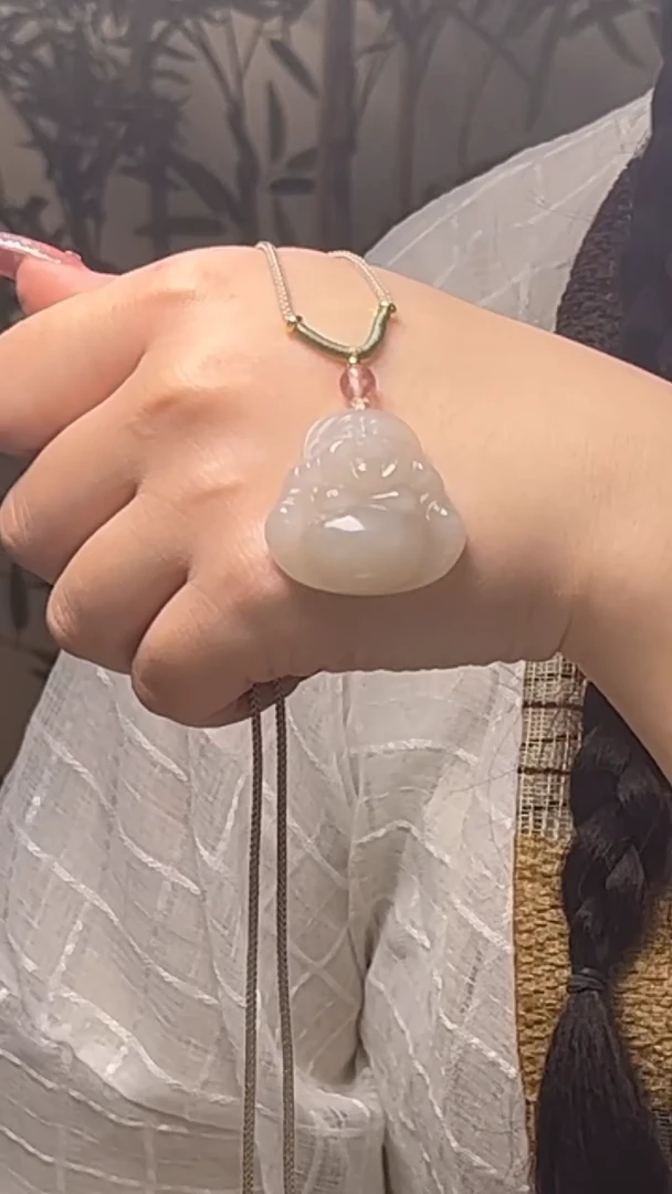 【闪购商品】和田玉吊坠(赠链)未镶嵌藕粉佛公