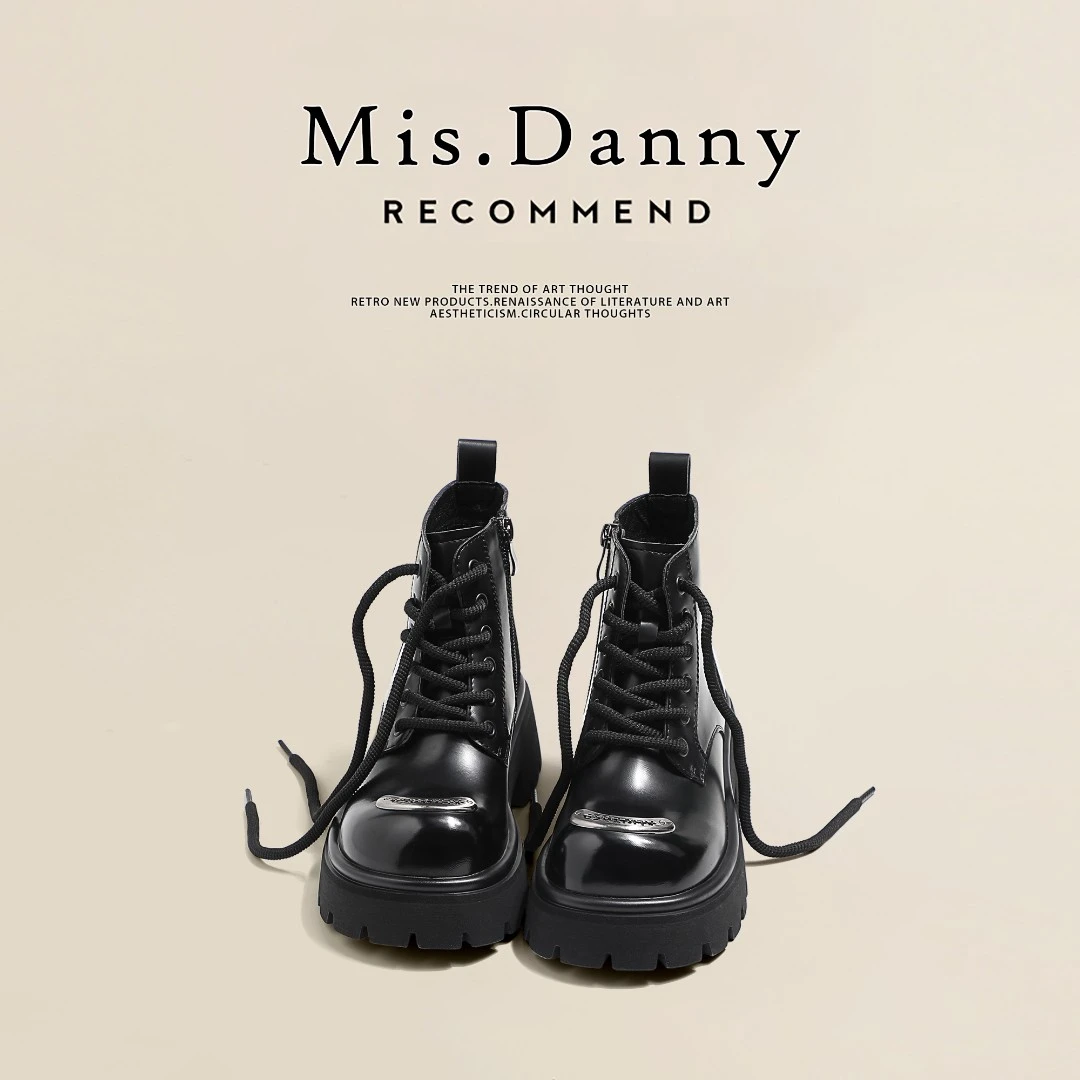 Mis.Danny马丁靴女2023秋季新款松糕厚底黑色百搭英伦风复古短靴