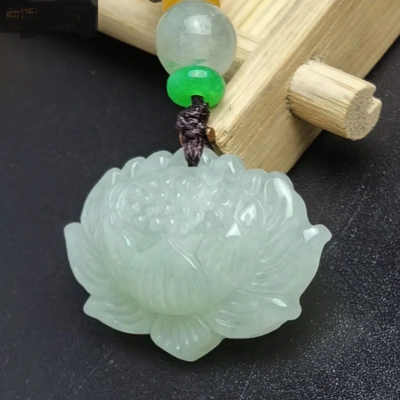 天然缅甸润白莲花一品清廉吊坠翡翠a货儿童挂件女士锁骨链精致款