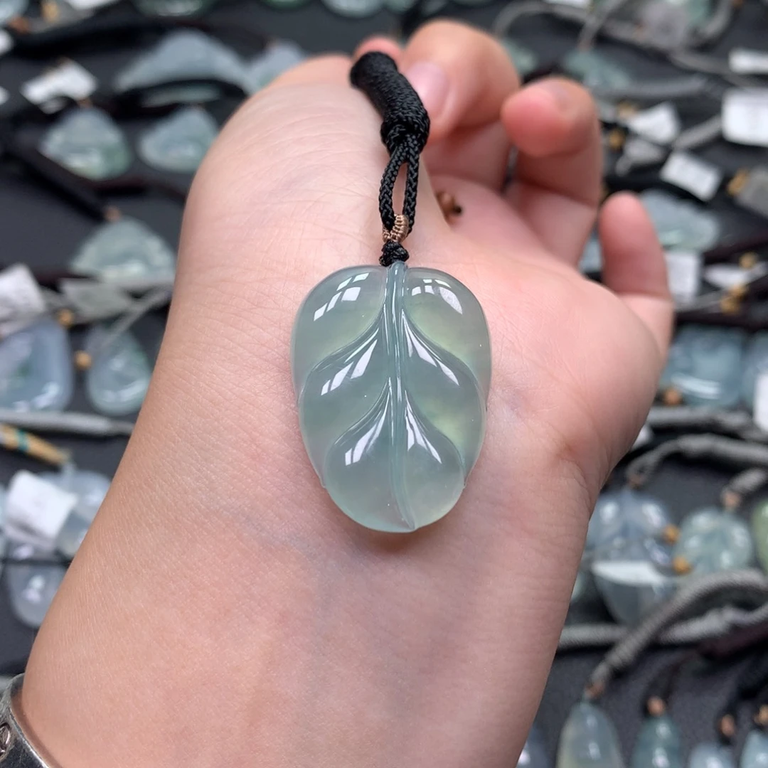 翡翠颈饰未镶嵌000000000