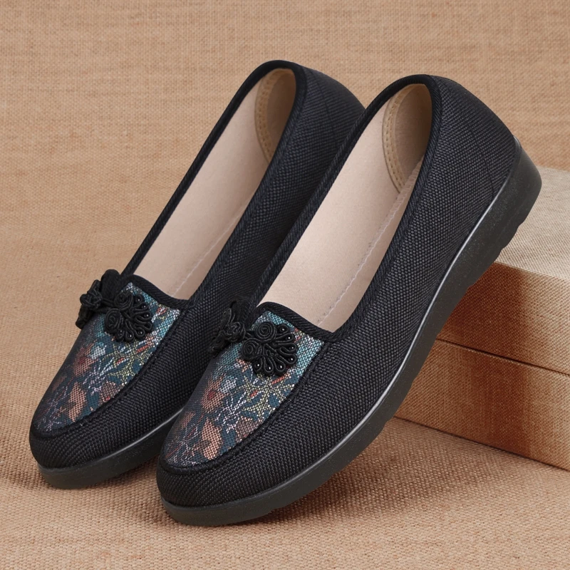 老北京布鞋女新款夏季平底凉鞋中老年舒适妈妈鞋老太太奶奶老人鞋