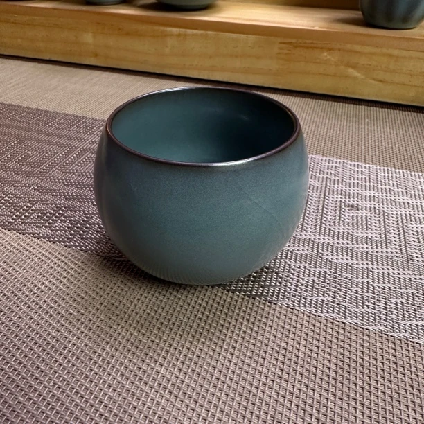 郑文锋 铁胎汝窑新品龙蛋杯不倒杯100毫升开片可养线