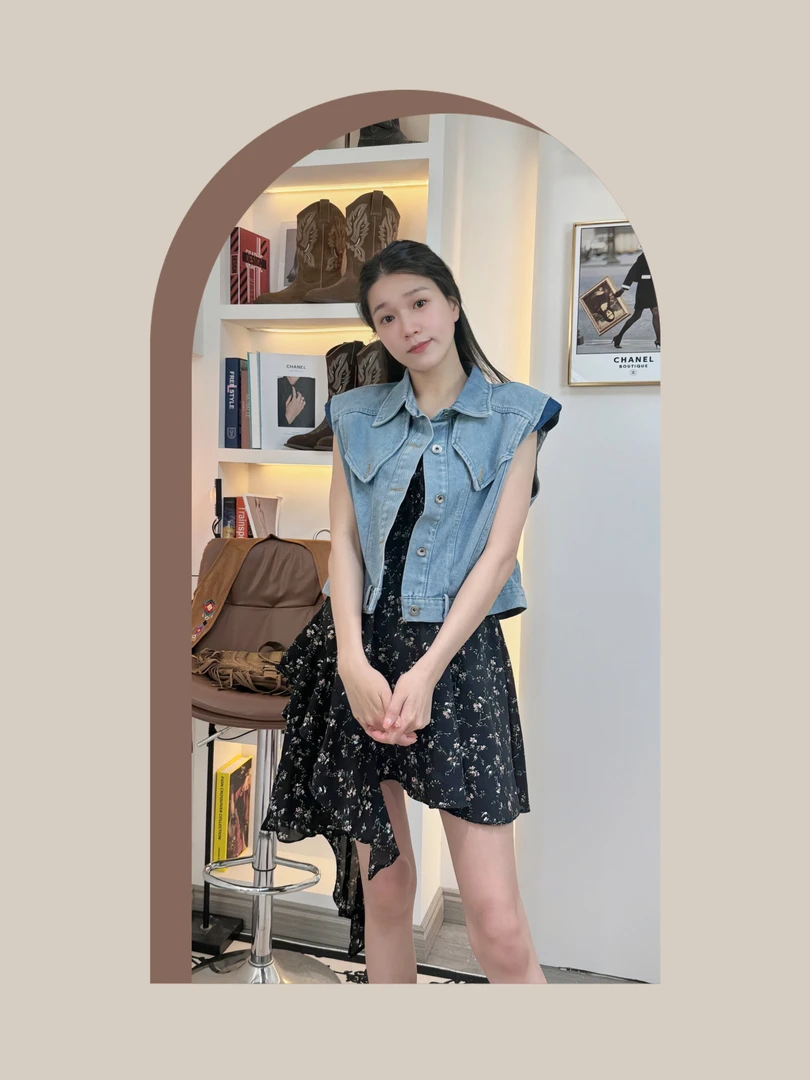 【穿搭推荐】暗黑纯欲不规则碎花裙吊带联辣妹连衣裙搭配牛仔夹克