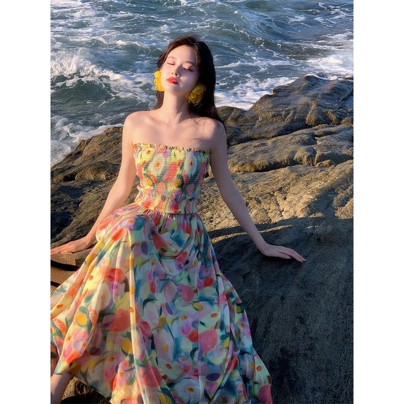 夏季抹胸吊带碎花连衣裙小众长款新款爆款森系印花温柔洋气赫本风
