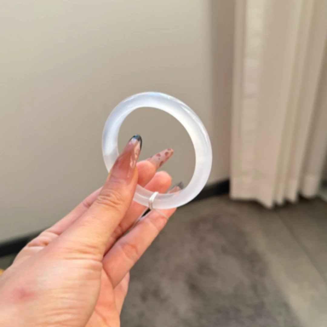 天然玛瑙玉髓手镯白月光(直播间选款 勿私拍)