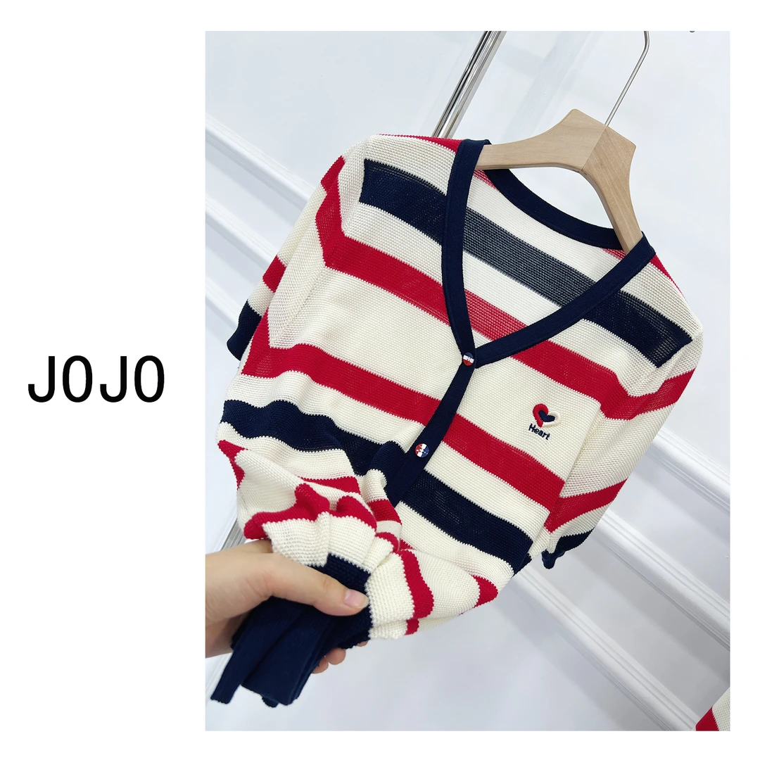 【JOJO】夏季女士撞色爱心条纹显瘦短款针织时尚百搭休闲设计感C26