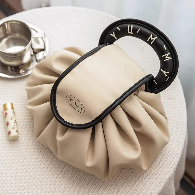 年多多懒人化妆包女便携大容量旅行收纳袋包抽绳式洗漱品手提神器