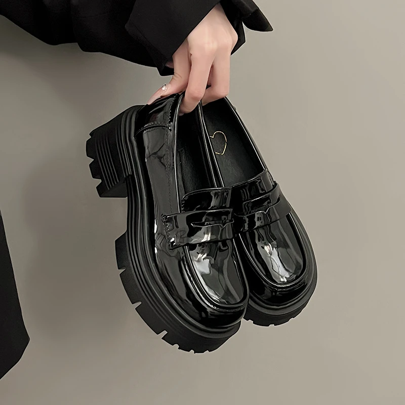 圆头一脚蹬厚底女春季百搭新款复古黑色乐福鞋子女款粗跟单鞋皮鞋