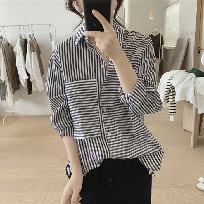 时尚休闲条纹衬衫女早秋夏宽松显瘦大口袋长袖开叉复古纯棉上衣