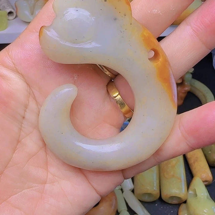 和田玉吊坠(不含链)未镶嵌