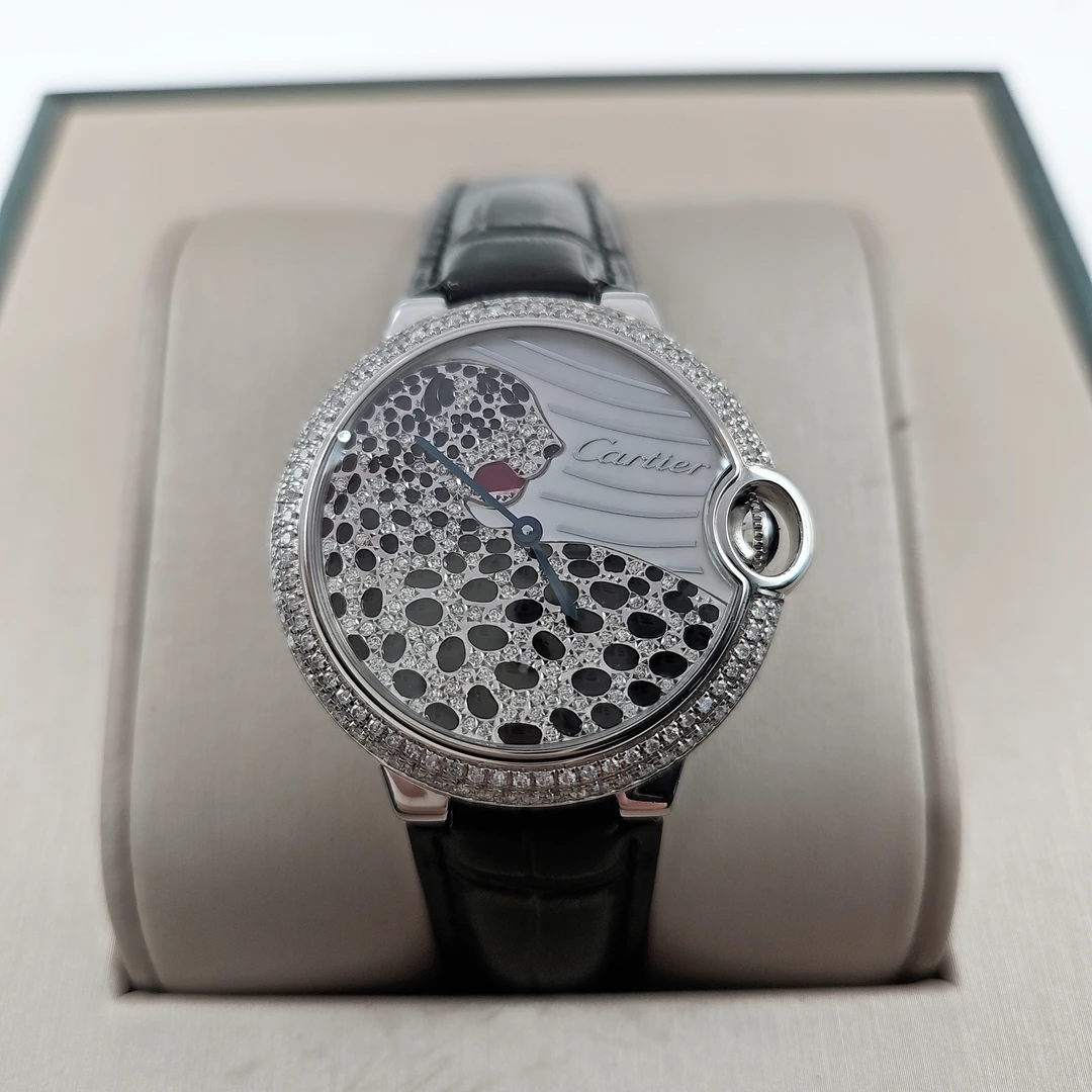 95新 Cartier/卡地亚  石英腕表后钻36mm/公价83999/jm1942