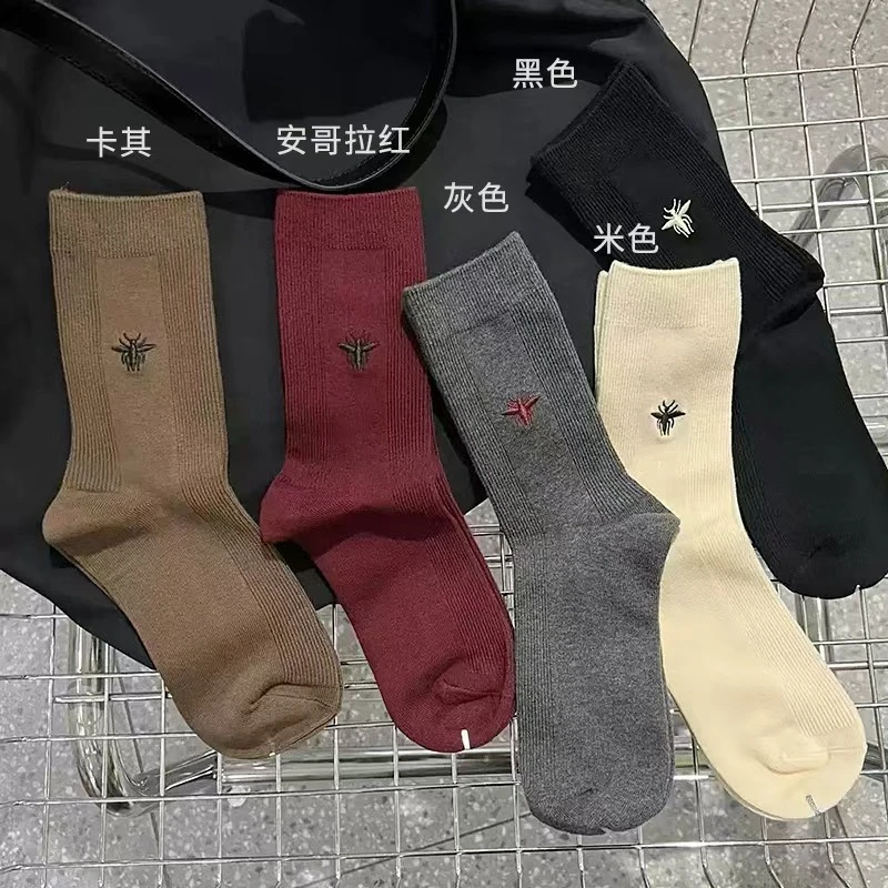 【南油溪溪】4双装小蜜蜂刺绣袜子秋冬厚款中筒棉袜堆堆袜800999