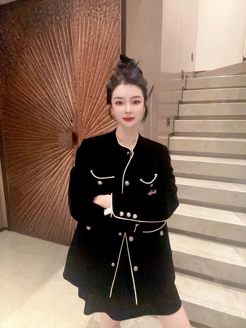 DL乐乐家【时光玫瑰】气质显瘦时尚百搭黑色冬款保暖羽绒服外套