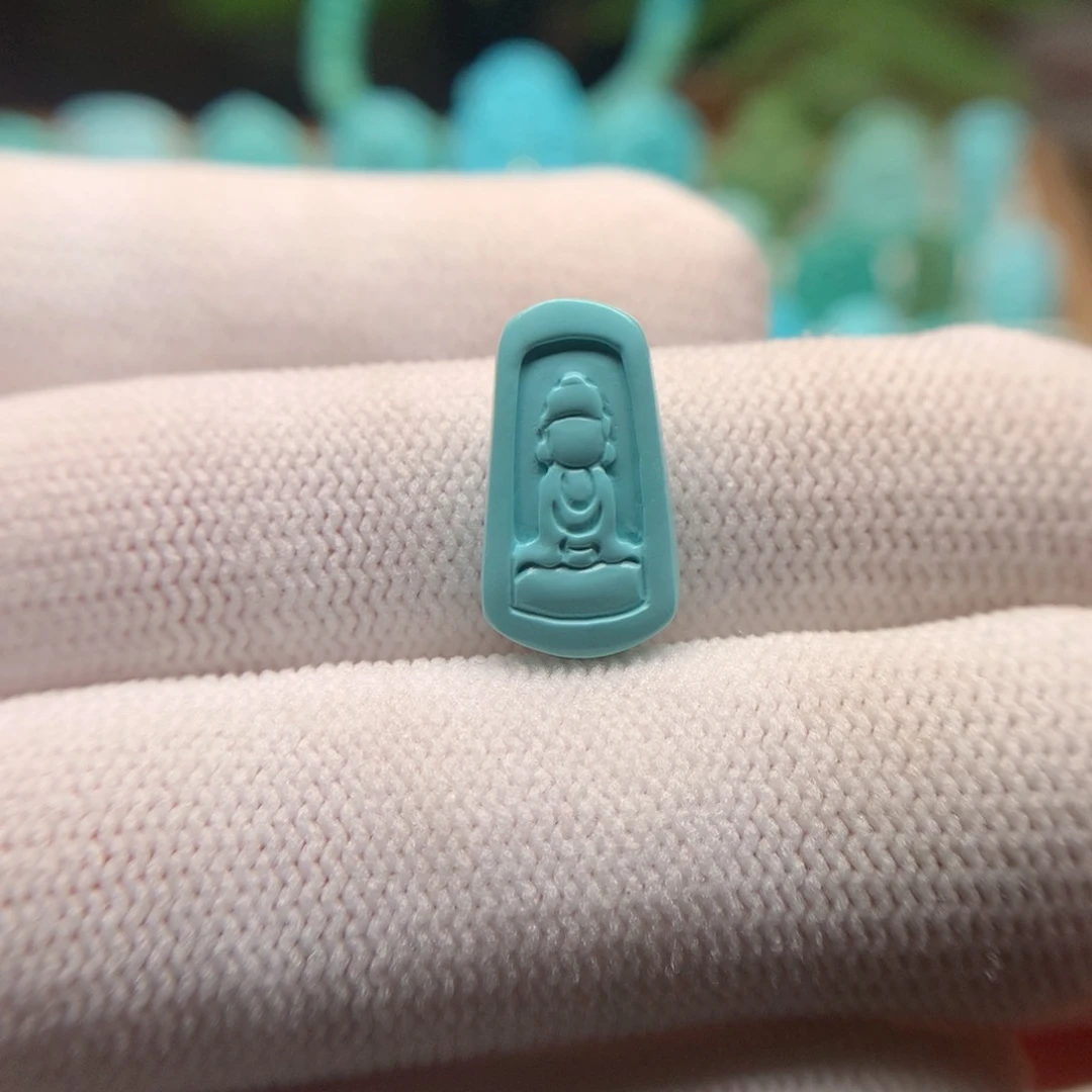 绿松石配饰未镶嵌