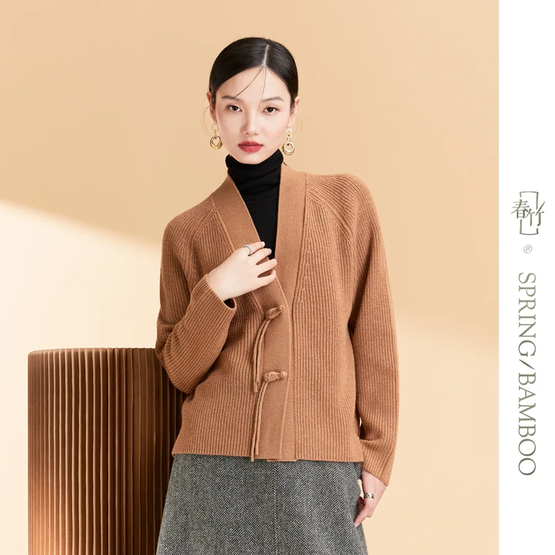 春竹2023秋冬新款V领羊毛衫针织开衫新中式复古盘扣加厚短外套女