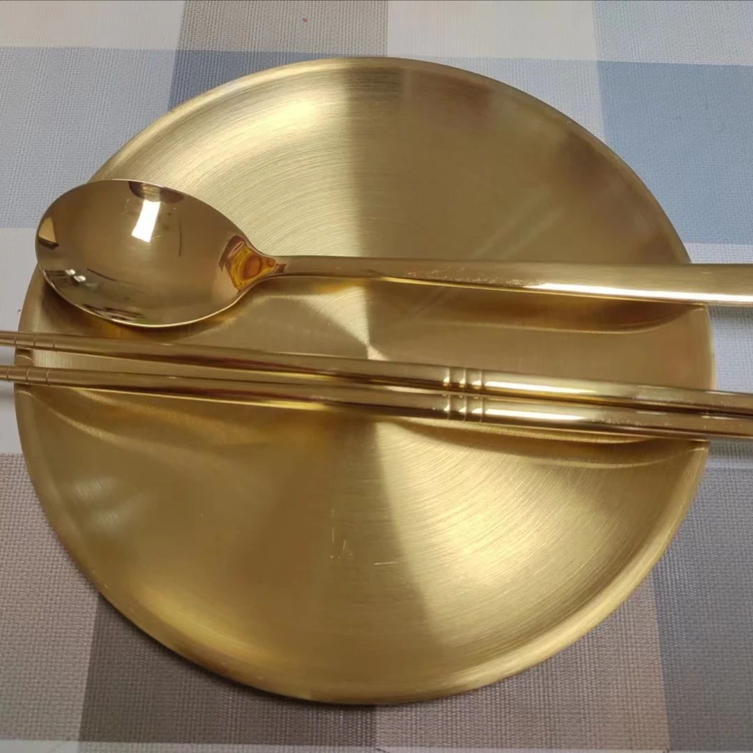 金盘，金筷，金勺