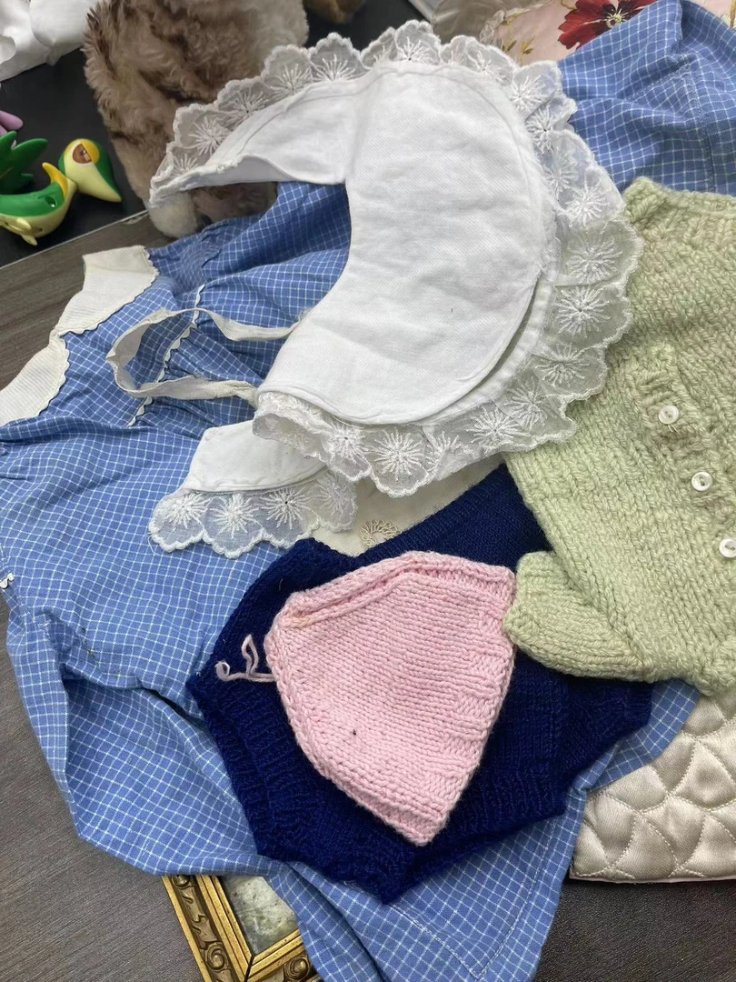 漂亮的布娃娃衣服