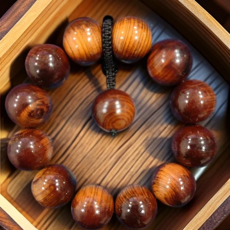 451 C崖柏2.0cm圆珠带配饰手串