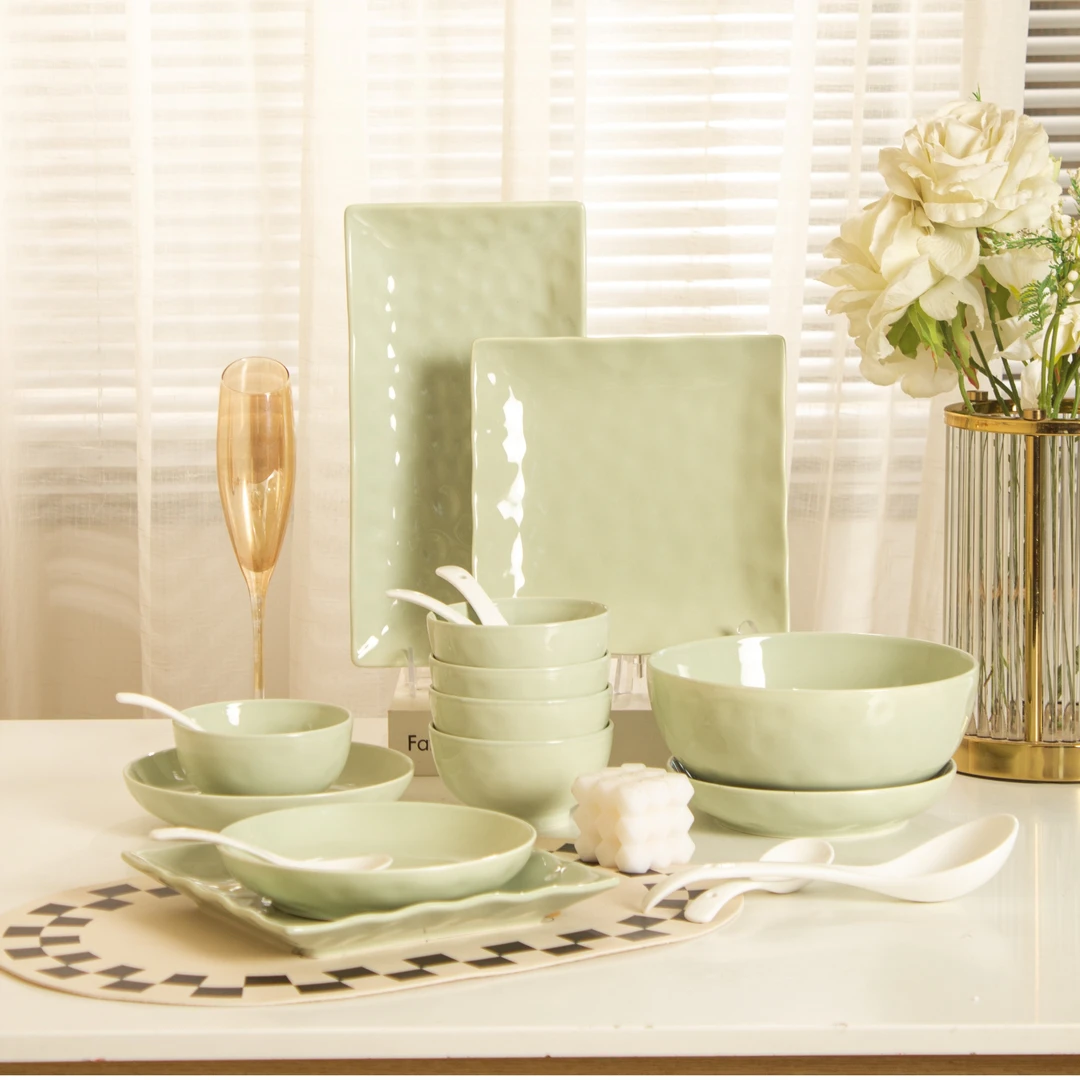 杂舍奶油风牛油果绿10人食45件碗盘套装北欧高颜餐具套乔迁送礼